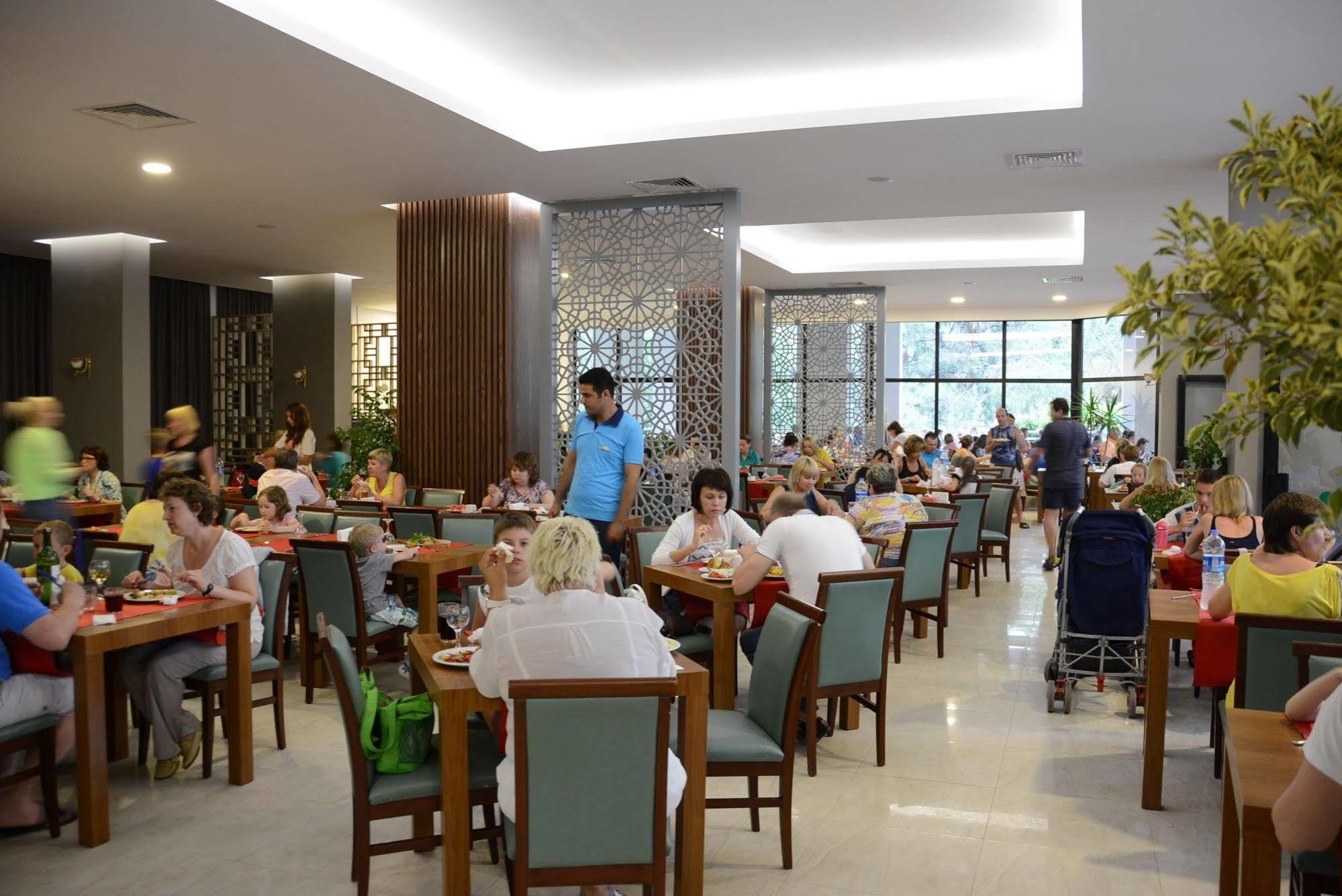 فندق Fun And Sun Club Saphire تيكيروفا المظهر الخارجي الصورة